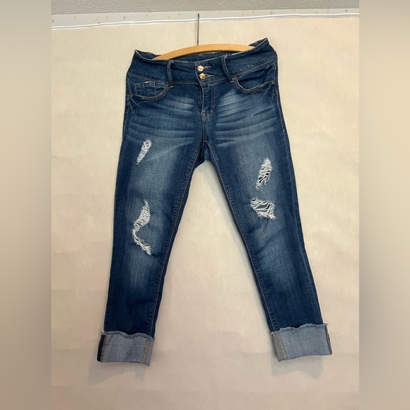 Ladies distressed very comfortable ankle length jeans - Picture 1 of 5